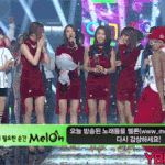 [EXO] 선후배 다같이 축제의 장을 즐기는 모습<b>jpg</b>