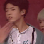 [방탄소년단] 근데 애들 <b>멜빵</b>왜캐많이입힘?