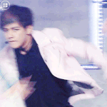 [방탄소년단] 김태형<b>지</b><b>린다</b>;;;