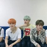 [방탄소년단] <b>사이</b>조케 나눠앉자..