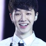 잘생쁨 <b>발산</b>하는 男 아이돌