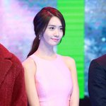 미치게 예쁜 핑크 <b>윤아</b>