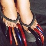 신기하고 징그러운 <b>네일</b>