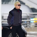 포스 풍기는 승리 출국