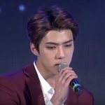 [EXO] 세훈이 노래 할때 찬열이 웃는거