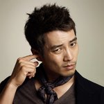 [모든팬덤] 킁킁.. <b>수컷미</b> 물씬 풍기는 주상욱 반라 노출, 38세...
