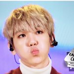 [EXO] 백혐은 머리 <b>눈밑</b>까지 내려도 빻았잖아