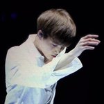 [카이] 종인이 이즈 뭔들<b>이지만</b> 오늘 머리이쁘네