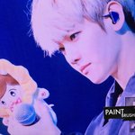 [백현] 백현이 라큥이 <b>득템</b> ㅋ