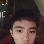 [도경수] 브이앱 바이킹타는 <b>경수</b>.. 잘생긴거 봐 ㅠㅠㅠㅠㅠㅠㅠㅠ