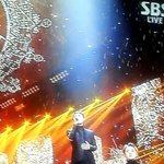 [EXO] 오늘 애깅이들 <b>케잌</b>밟고있었음ㅋㅋㅋㅋㅋ