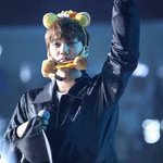 [EXO] 어제 종인이 곰<b>머리띠</b> 세개썼던거 고화질봄?ㅋㅋㅋㅋ