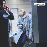 [백현] 백현이는 <b>살짝</b> 기댔을뿐인데 말이져~