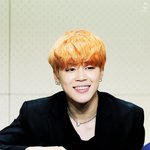 [방탄소년단] 지민이 오른쪽귀 두개 뚫었었나??