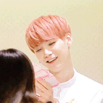 [방탄소년단] 나 윤기한테 교복입고 누나라고 해<b>달라</b> 한적 있는데