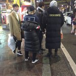 [세븐틴] 오늘자 애들 홍대 <b>쇼핑</b>