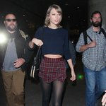 테일러 스위프트 <b>아슬</b>한 패션