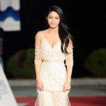 김사랑 VS <b>설현</b> 누가 최고의 드레서?
