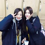 [댓글부탁해] 이사진 여자친구 <b>엄지</b> 이쁘지않음??