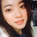 셀카 찍을 맛 날 듯한 언니들