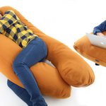 눕고 싶어지는 푹신한 <b>쿠션들</b>