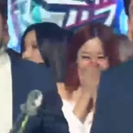 [댓글부탁해] <b>엑소</b> 수상소감 할 때 걸그룹 <b>반응</b>ㅋㅋㅋㅋㅋㅋ