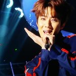 [EXO] ? 난 오늘 무대 죤나 좋은데