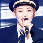 [EXO] 시우민 <b>살짝</b> 보이는 앞머리가