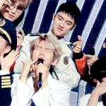 [백현] <b>진료</b>중 발 올리는 졸귀 백현쌤