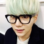 [방탄소년단] 우린 몸이 <b>두</b><b>동강</b>나도 상관없어..