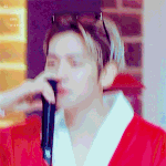 [백현] 이거  약간 <b>송년회</b> 얼짱 변대리