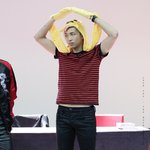 [방탄소년단] <b>남주</b>니 배 노출이라닛