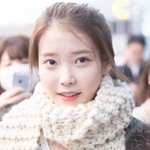 출국하는 아이유