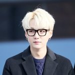 안경 <b>미남</b> 민윤기