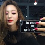 <b>색조</b> 메이크업이 잘 어울리는 한예슬