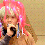 [방탄소년단] <b>led</b>머리카락(?)때문에 시야 불편하신 군주님ㅋㅋㅋㅋ