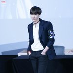[방탄소년단] 그러고 보면 홉이는 참 <b>몸선</b>이 이쁘다...