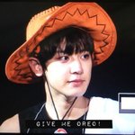 [EXO] 난리 안났는데 <b>병신</b>아 찬열이좀 놔둬라 