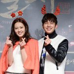 <b>요세</b> 사진 찍을때 유행하는 제스쳐