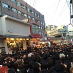 [댓글부탁해] 나 오늘 홍대갔는데 페북에 뜬 사진에..