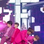 [EXO] 캬 김종인 피지컬 오늘도 <b>열일</b>