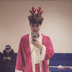 [EXO] 헐 김종인 아까 <b>사녹</b> 스탠딩 팬 하나 나갈때 눈치봤댔잖아