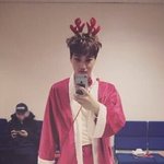 [EXO] 1월  1일  종인<b>산타</b>가 세훈이 팬 년들 잡으러감