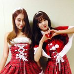 친구랑 장난치면서 <b>몸속</b>에 손넣고 그러지않냐