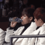 [방탄소년단] <b>물병</b>을 뺏기면 죽는 병에 걸린 태태