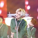 [EXO] 20세 5세훈이 <b>크리스마스</b>