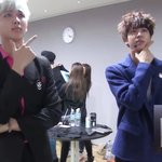 [방탄소년단] 아까 정국이 옷 입은 채로 <b>다림질</b> 한 거 사진 있잖아