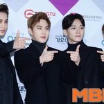 [EXO] 김<b>형제</b>들 기사사진 ㅋㅋㅋ