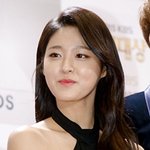 [모든팬덤] 설현 is 뭔들. 몸매가 다했네