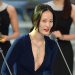 <b>이영진</b>의 파격 드레스